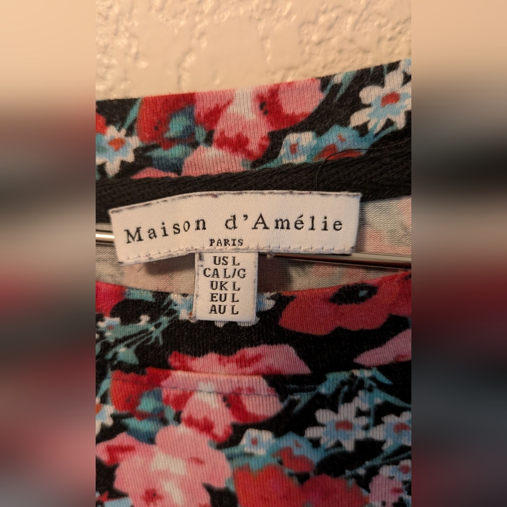 Maison d' Amelie Floral Black and Red Women's Top - Picture 4 of 5